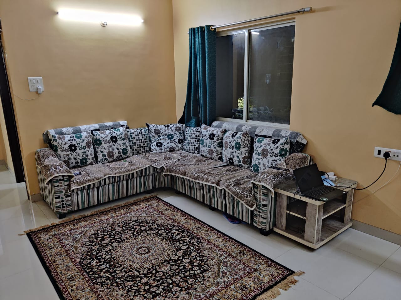 2 BHK Apartment For Sale in Salarpuria H And M Royal