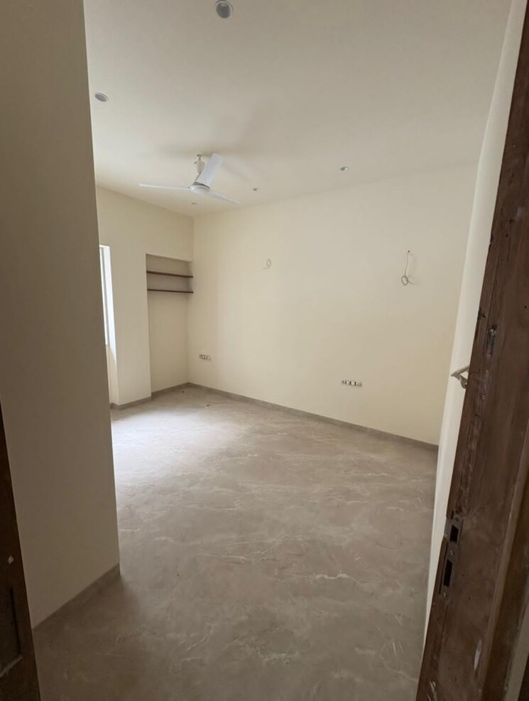 Room, shraddha-apartments-kurla 1 Bedroom 450 Sq.Ft. Apartment In Kurla Mumbai 9703636