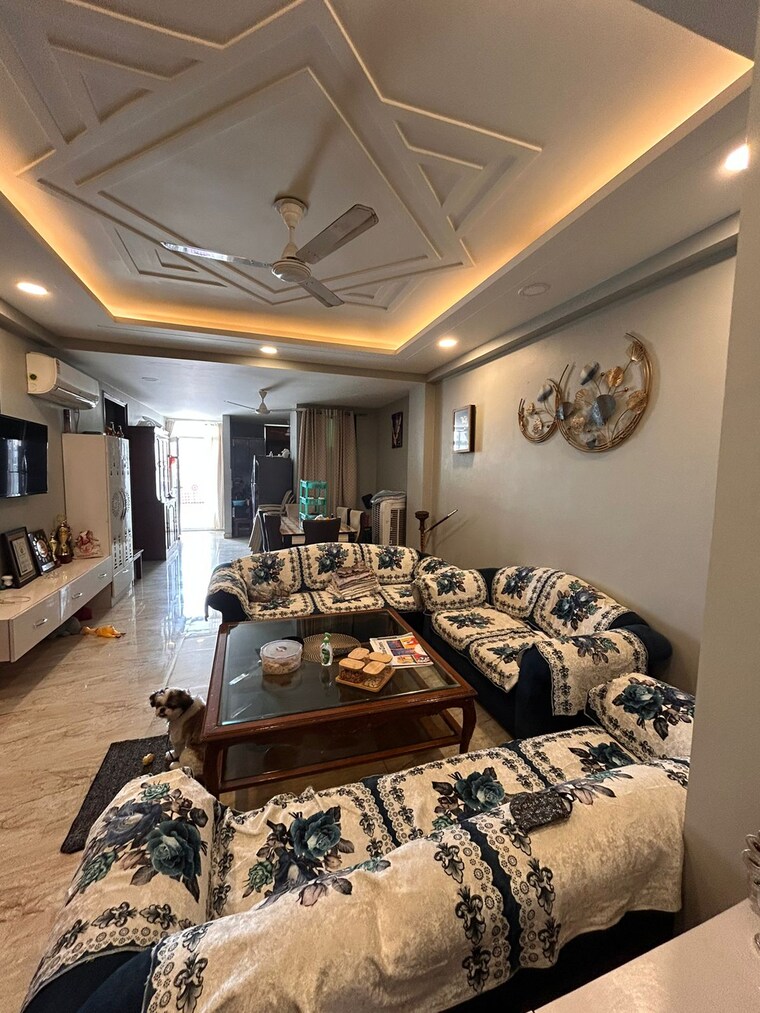 Living Room, chattarpur 3 Bedroom 20000 Sq.Ft. Apartment In Chattarpur Delhi 9703654