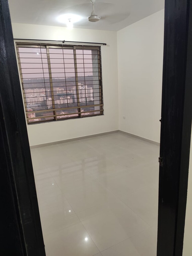 Room, kurla east 2 Bedroom 630 Sq.Ft. Apartment In Kurla East Mumbai 9703649