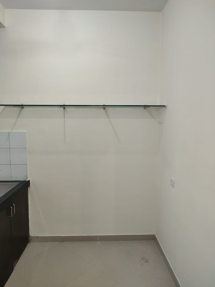 Room, kurla east 2 Bedroom 630 Sq.Ft. Apartment In Kurla East Mumbai 9703649