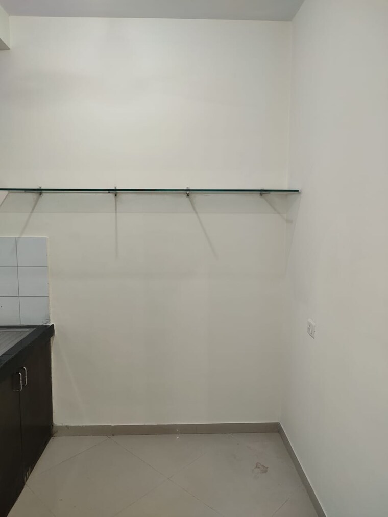 Room, kurla east 2 Bedroom 630 Sq.Ft. Apartment In Kurla East Mumbai 9703649