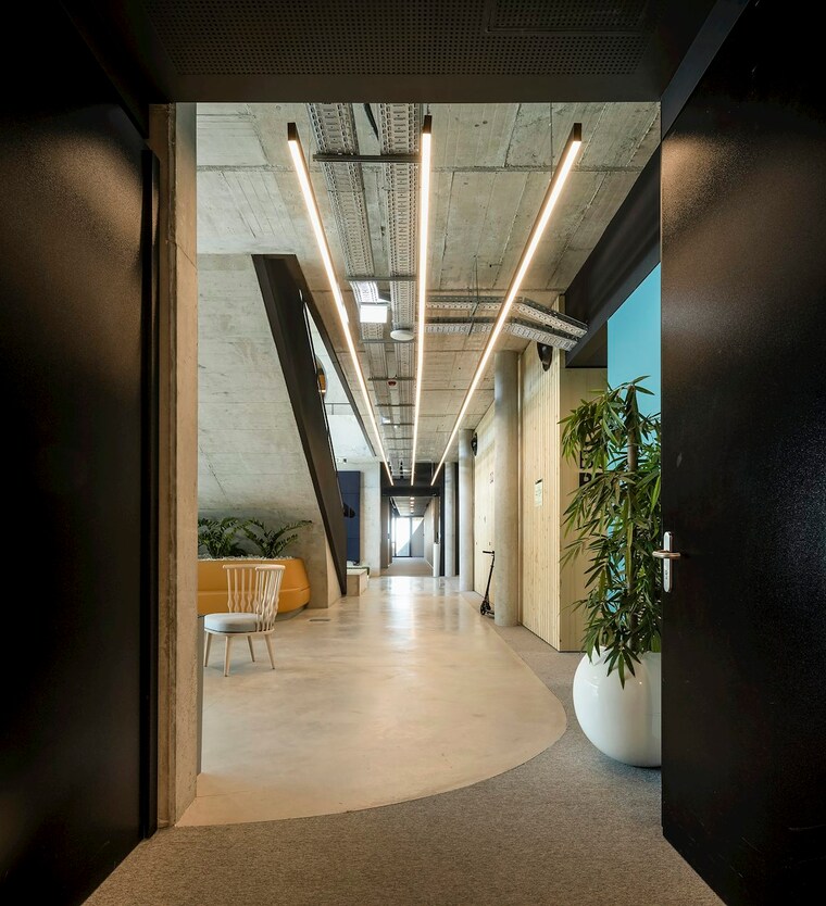 undefined, sector 32 Commercial Office Space 1200 Sq.Ft. In Sector 32 Chandigarh 9703645