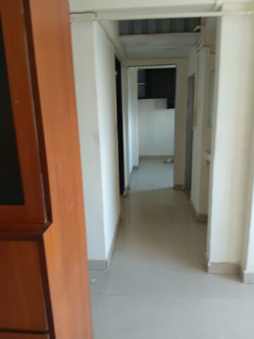 Furnished Amenities in 1 BHK Apartment at Ratnamani Tower, Dadar East – for Rent