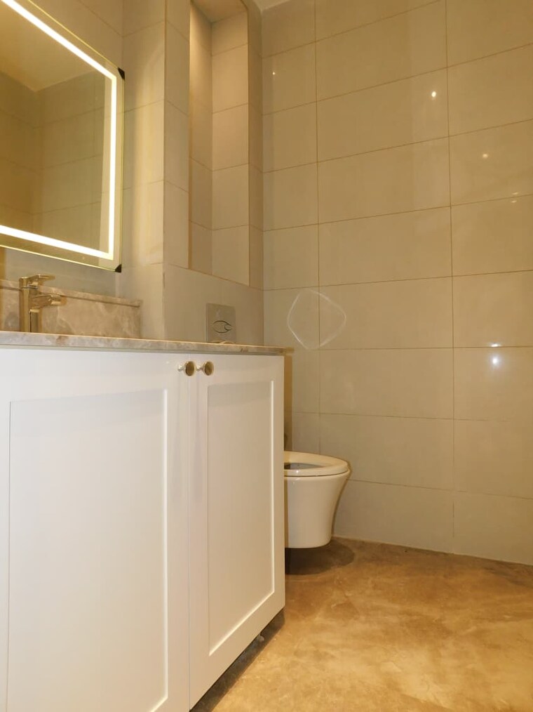 Bathroom, risland-sky-mansion 3 Bedroom 3284 Sq.Ft. Apartment In Chattarpur Delhi 9703675