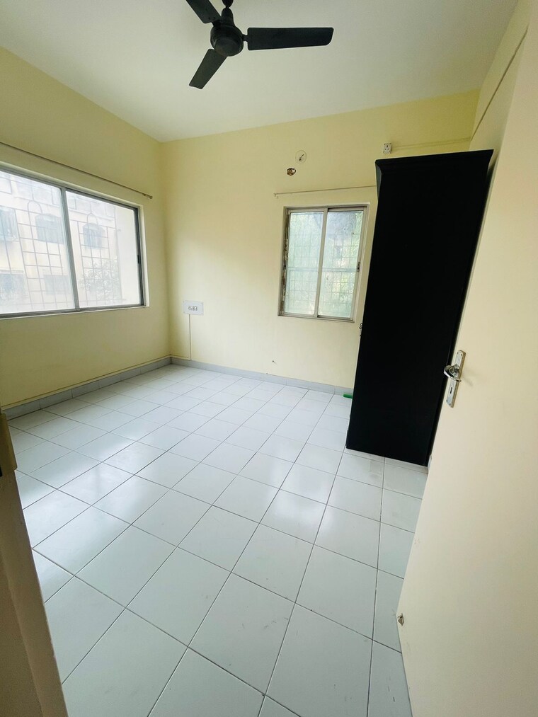 Master Bedroom, kumar-urban-kubera-colony 2 Bedroom 870 Sq.Ft. Apartment In Kondhwa Pune 9703664