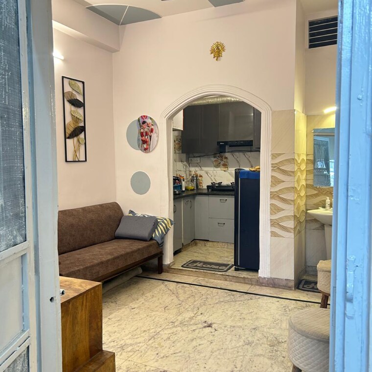 Living Room, avantika colony 3 Bedroom 240 Sq.Yd. Builder Floor In Avantika Colony Ghaziabad 9703680