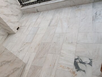  2 BHK Builder Floor at Paryavaran Complex – for Rent