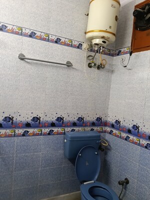 Attached Bathroom in 2 BHK Builder Floor at Paryavaran Complex – for Rent