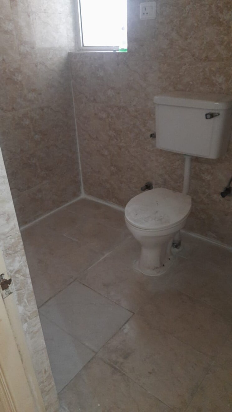 Bathroom, today-ridge-residency 2 Bedroom 930 Sq.Ft. Apartment In Sector 135 Noida 9703716