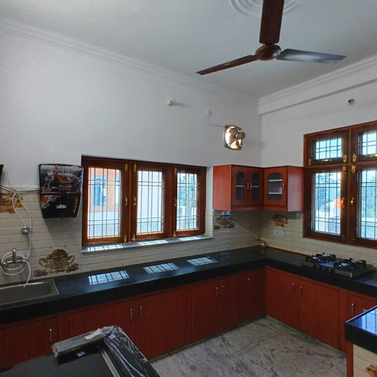 Kitchen, gomti nagar Pg For Boys & Girls In Gomti Nagar 9703723