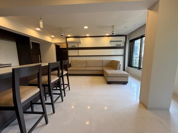 2 BHK Apartment For Rent in Dadar Yashodhan, Dadar West