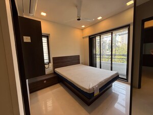 Bedroom in 2 BHK Apartment at Dadar Yashodhan, Dadar West – for Rent