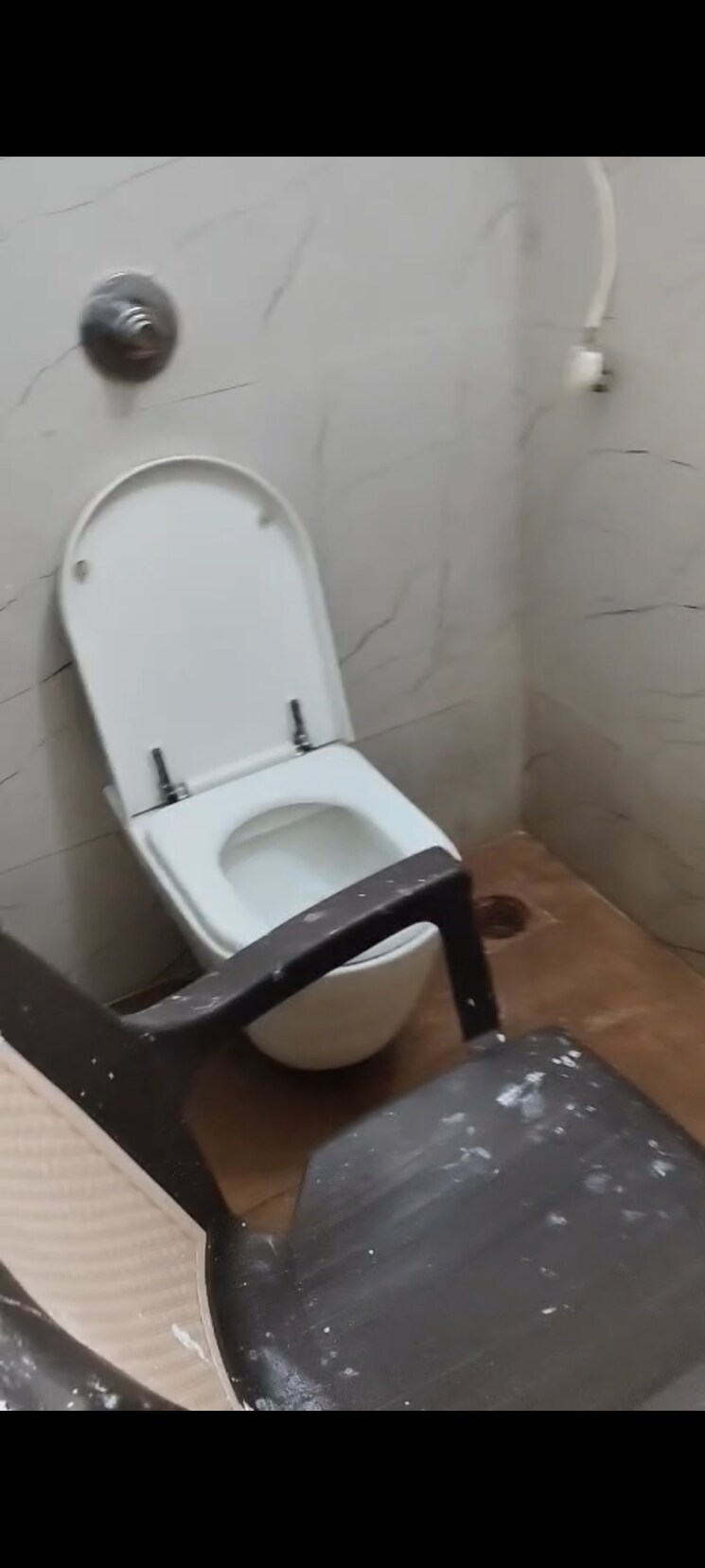 Bathroom, kurla east 2 Bedroom 600 Sq.Ft. Apartment In Kurla East Mumbai 9703757