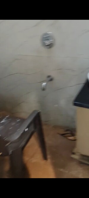 Furnished Amenities in 2 BHK Apartment at Kurla East – for Rent