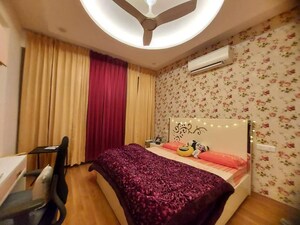 Bedroom in 3 BHK Apartment at Housing Board Colony Sector 17, Sector 17a – for Rent