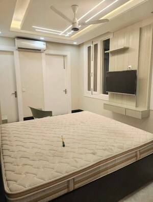 Bedroom in 3.5 BHK Apartment at Housing Board Colony Sector 17, Sector 17a – for Rent