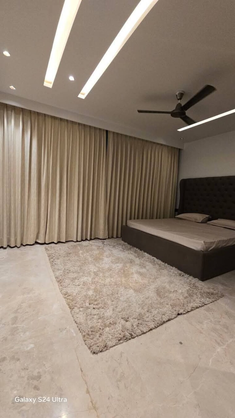 Bedroom, housing-board-colony-sector-17 4 Bedroom 3200 Sq.Ft. Apartment In Sector 17a Gurgaon 9703779