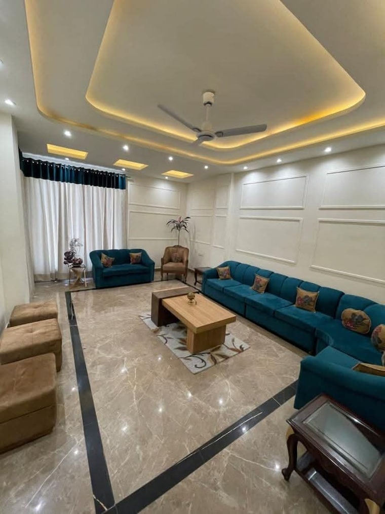 Living Room, housing-board-colony-sector-17 4 Bedroom 3200 Sq.Ft. Apartment In Sector 17a Gurgaon 9703779