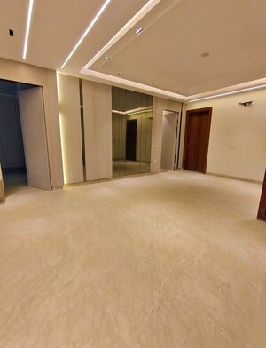 Building Lobby in 4 BHK Apartment at Housing Board Colony Sector 17, Sector 17a – for Rent