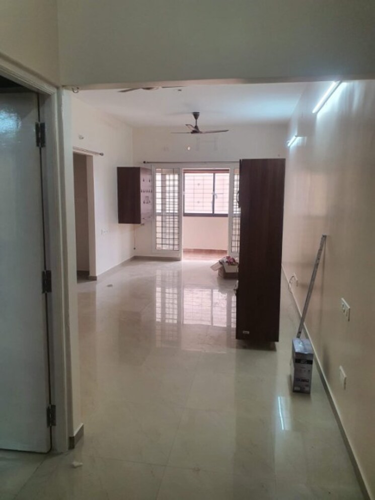 Lobby, yuga-kalpataru 2 Bedroom 1073 Sq.Ft. Apartment In Koyambedu Chennai 9703770