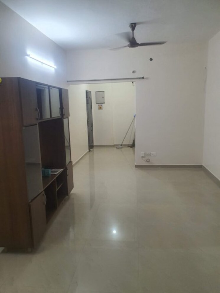 Room, yuga-kalpataru 2 Bedroom 1073 Sq.Ft. Apartment In Koyambedu Chennai 9703770