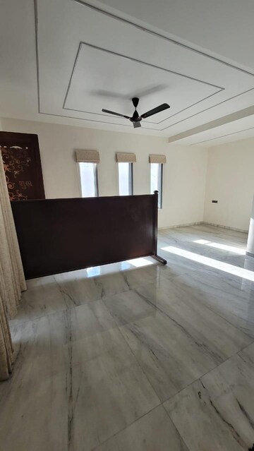 Bedroom in 5 BHK Independent House at Manjalpur – for Rent