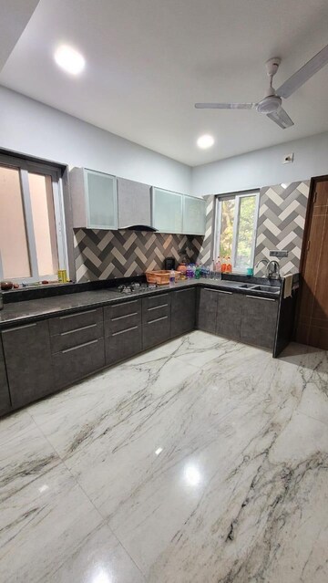 Bedroom in 5 BHK Independent House at Manjalpur – for Rent