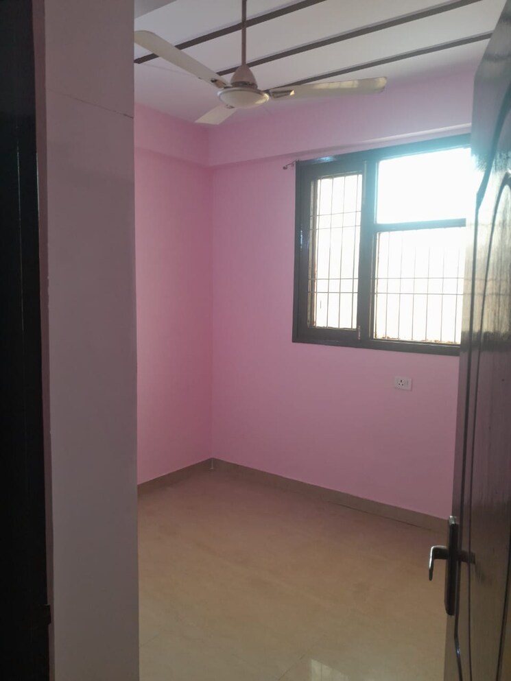 Room, vaishali sector 6 2 Bedroom 850 Sq.Ft. Builder Floor In Vaishali Sector 6 Ghaziabad 9703799