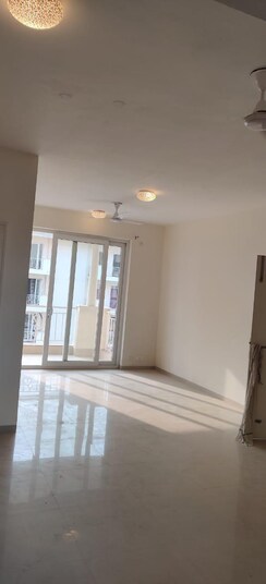 3 BHK + Pooja Room,Servant Room Apartment For Sale in Unitech The Close North