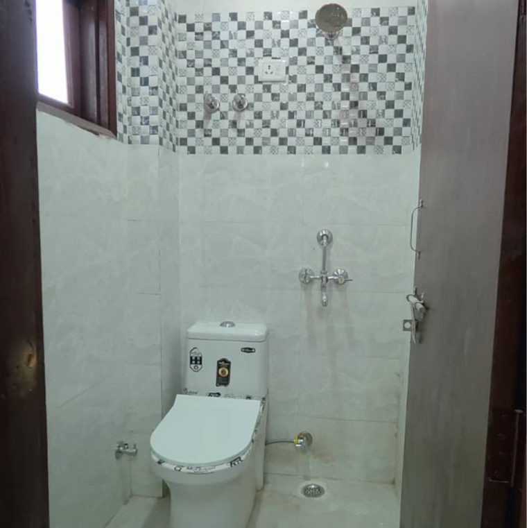 Bathroom, malviya nagar 1 Bedroom 600 Sq.Ft. Builder Floor In Malviya Nagar Delhi 9703811