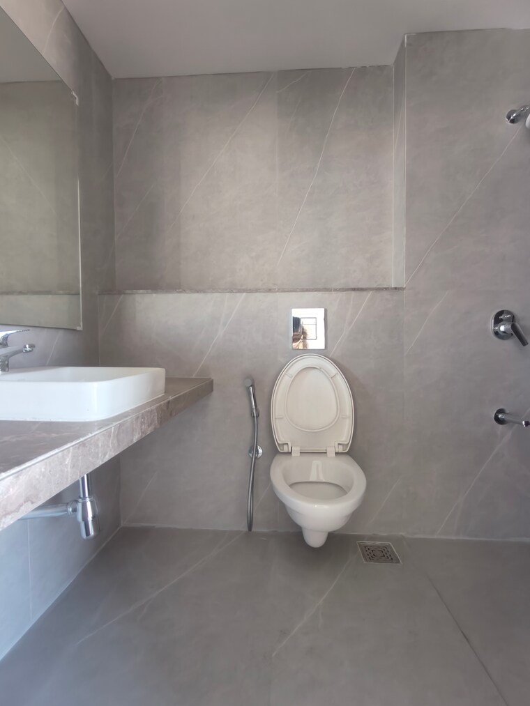 Bathroom, courtyard-by-narang-realty-and-the-wadhwa-group 3 Bedroom 1167 Sq.Ft. Apartment In Pokhran Road No Two Thane 9703820