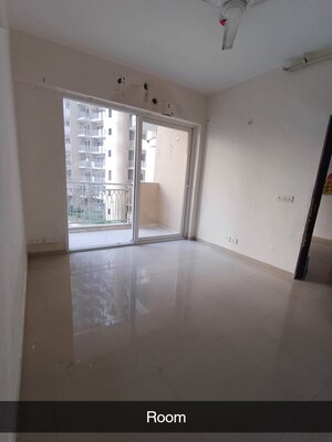 2.5 BHK Apartment For Rent in Gaur City 2 - 12th Avenue, Sector 16c Greater Noida