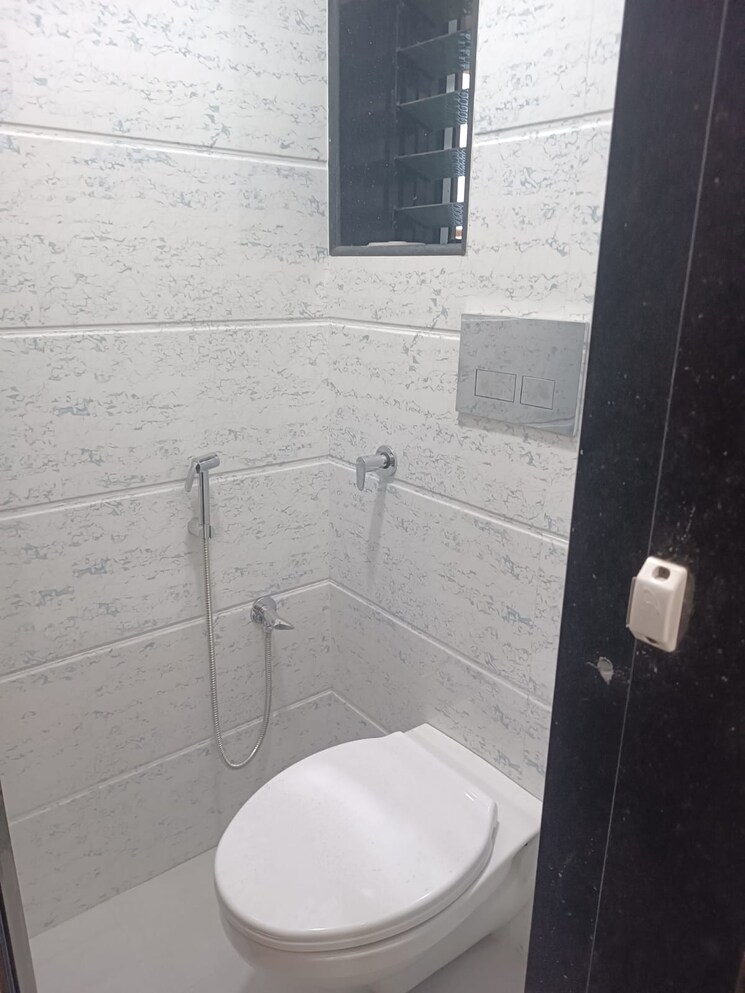 Bathroom, sector 13 kopar khairane 1 Bedroom 670 Sq.Ft. Apartment In Sector 13 Kopar Khairane Navi Mumbai 9703833