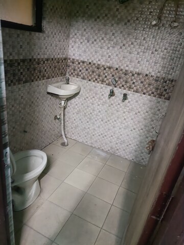 Bathroom in 3 BHK Builder Floor at Kalyani Apartments Vasundhara, Vasundhara Sector 6 – for Rent