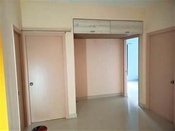 Room in 2 BHK Apartment at DTC Southern Heights, Joka – for Rent