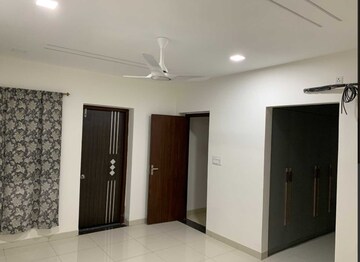 Room in 4 BHK Villa at Radhey Sancia, Tellapur – for Rent