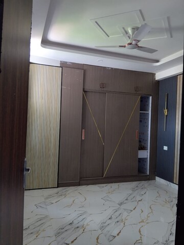 Building Lobby in 2 BHK Builder Floor at Krishna Vatika Society, Sector 4 Greater Noida – for Sale