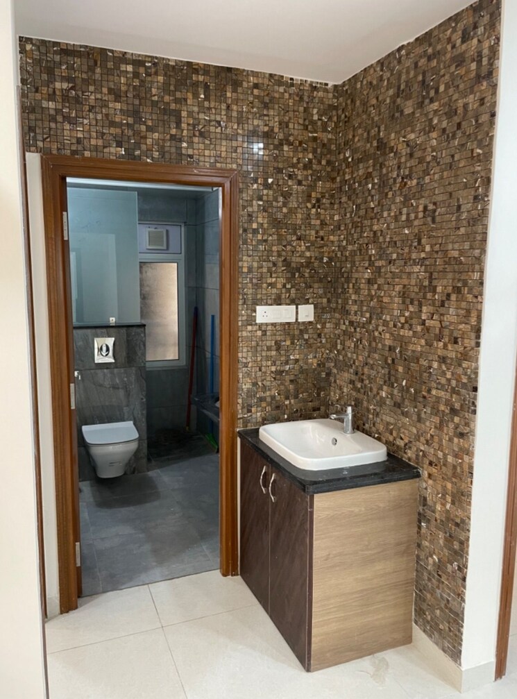 Bathroom, aparna-sarovar-zenith 3 Bedroom 1610 Sq.Ft. Apartment In Nallagandla Hyderabad 9703926