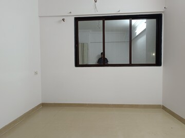 Room in 3 BHK Apartment at Rajhans Dreams, Vasai West – for Sale