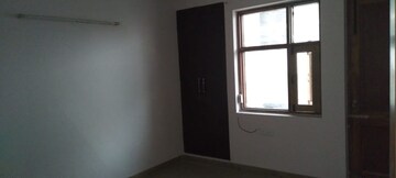 Room in 1 BHK Independent House at Sector 14 – for Rent