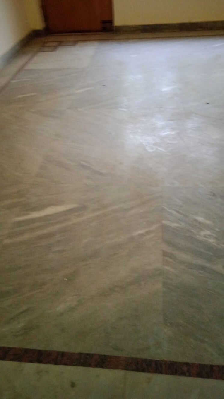 Room, sector 14 1 Bedroom 749 Sq.Ft. Independent House In Sector 14 Gurgaon 9703946