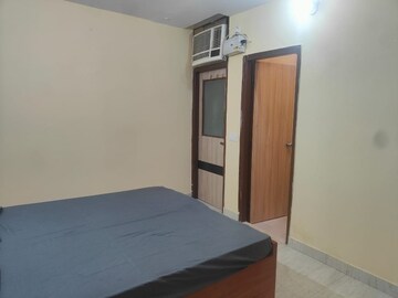 Room in 1 BHK Independent House at Sector 14 – for Rent