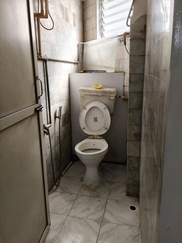 Bathroom in 1 BHK Apartment at Ashirwad CHS Santacruz East, Santacruz East – for Rent