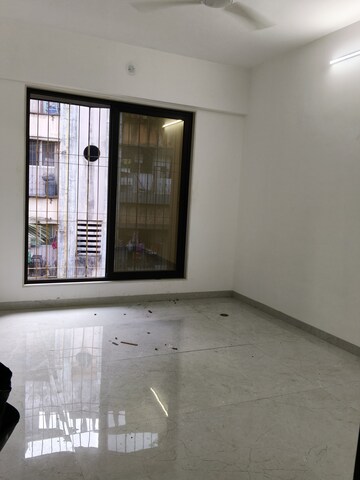 Room in 1 BHK Apartment at Diamond Park, Santacruz East – for Rent