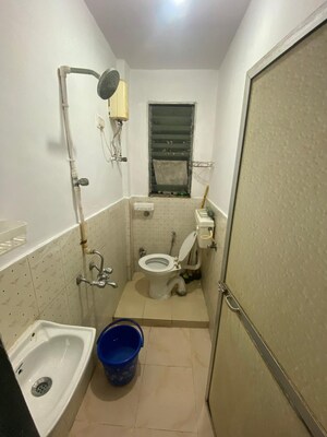 Master Bedroom in 1 RK Apartment at Arihant Tower Vakola, Santacruz East – for Rent