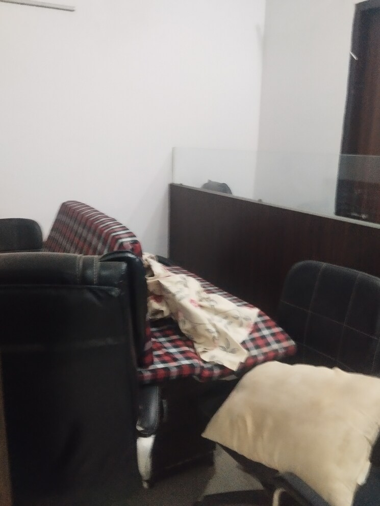 Bedroom, gomti nagar Commercial Office Space 2152 Sq.Ft. In Gomti Nagar Lucknow 9703985