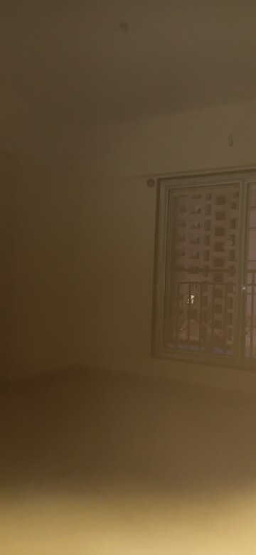 Room in 2 BHK Apartment at Suvasya Swastik Pearl, Vikhroli East – for Sale