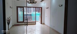 Room in 3 BHK Builder Floor at Green Park – for Rent