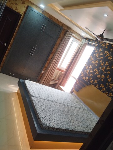 Furnished Amenities in 3.5 BHK Apartment at BBD Green City, Gomti Nagar – for Rent